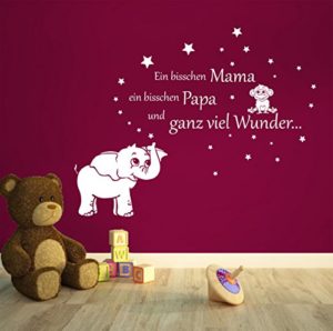 greenluup--Wandtattoo-Kinderzimmer-zur-Geburt-ein-bisschen-Mama-ein-bisschen-Papa-Elefant-Affe-Sterne-in-Wei-0
